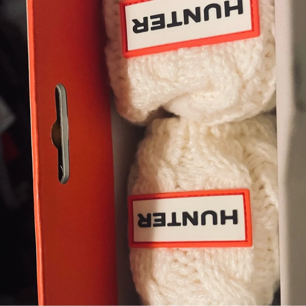 NWTS! Brand new in box! Boot socks for original kids Hunter boots! Cream cable